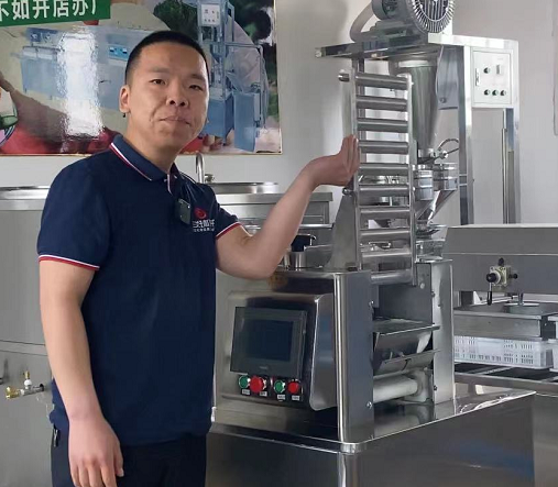 餃子機進面料斗的設計